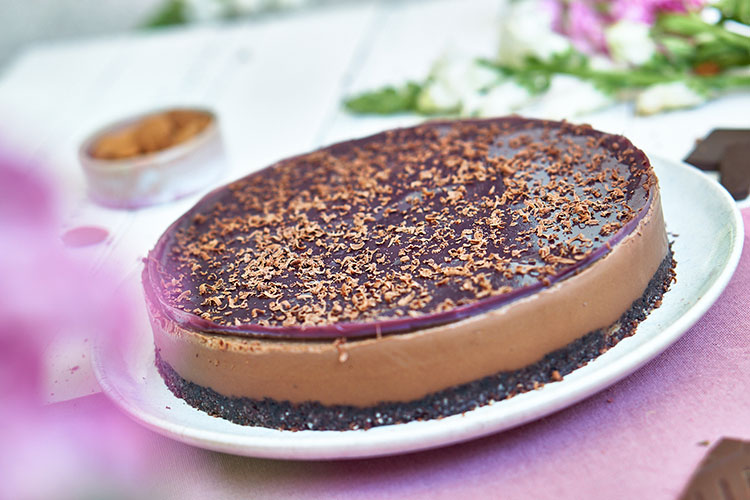 Chocolate Raw Cake ohne Zucker Yasemin Wüstenhagen Kokosfrei