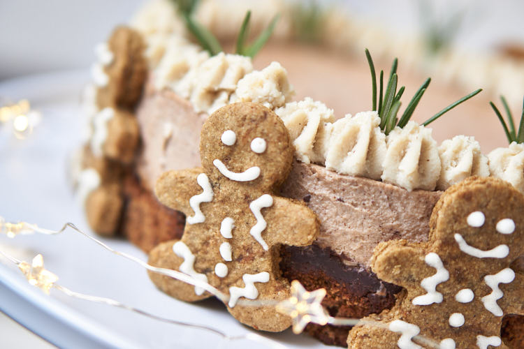 Triple Gingerbread Giant – Veganer Lebkuchenkuchen ohne raffinierten Zucker und Gluten