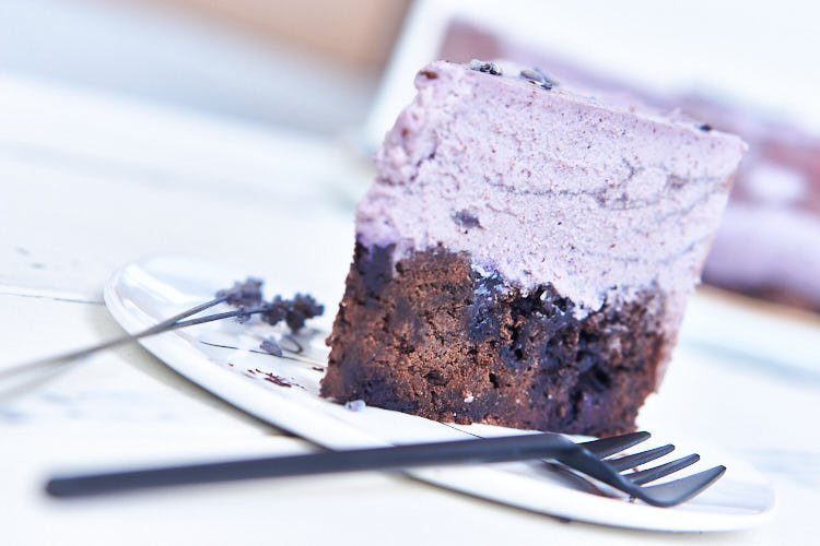 Lavender-Chocolate-Cheesecake – ohne Zucker und Gluten